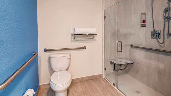  - SureStay Plus by Best Western Humble - I-69, Exit 145