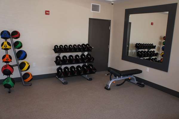 Fitness/ Exercise Room - La Quinta Inn & Suites Bloomington