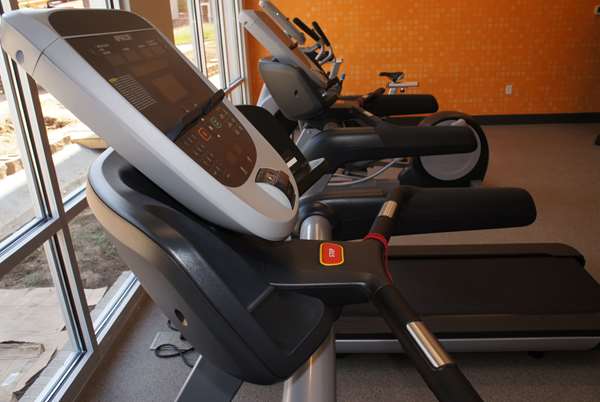 Fitness/ Exercise Room - La Quinta Inn & Suites Bloomington