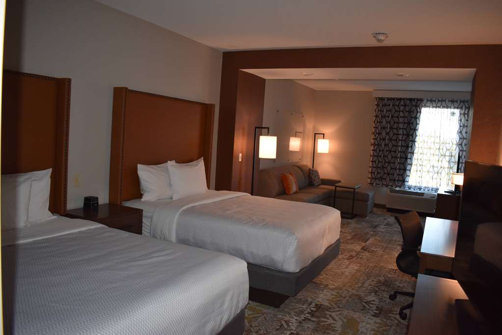 LA QUINTA INN STE FLAGSTAFF E-guestroom-Guest Room,On-Site.jpg