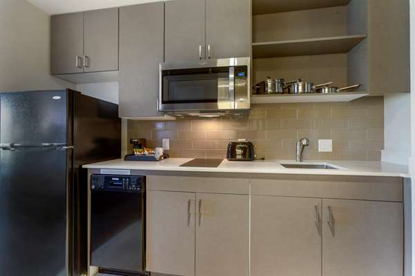 Suite - Best Western Plus Executive Residency North Phoenix - I-17, Exit 218