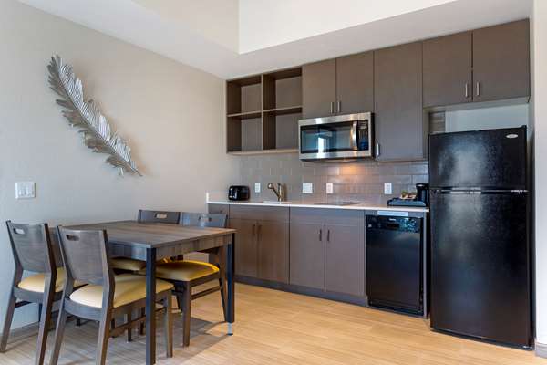 Suite - Best Western Plus Executive Residency North Phoenix - I-17, Exit 218