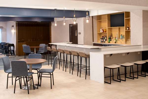 Bar - Best Western Premier Keizer Salem Hotel