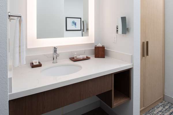  - Best Western Premier Keizer Salem Hotel