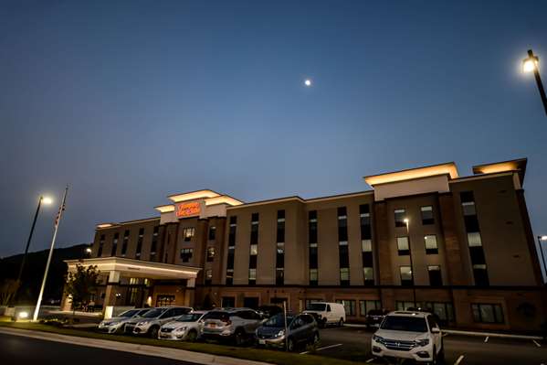 Exterior view - Hampton Inn & Suites Lenoir