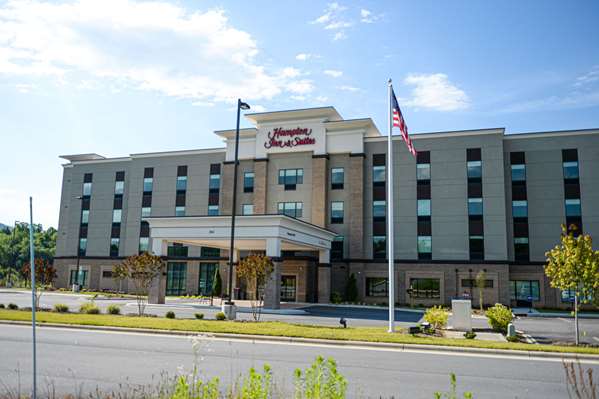 Exterior view - Hampton Inn & Suites Lenoir