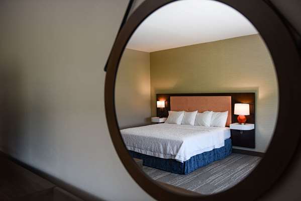  - Hampton Inn & Suites Lenoir