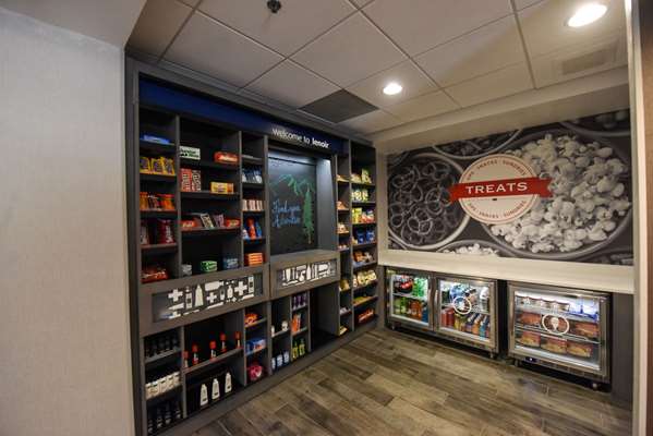 Restaurant - Hampton Inn & Suites Lenoir