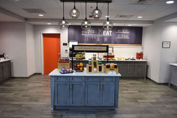 Amenities - Hampton Inn & Suites Lenoir