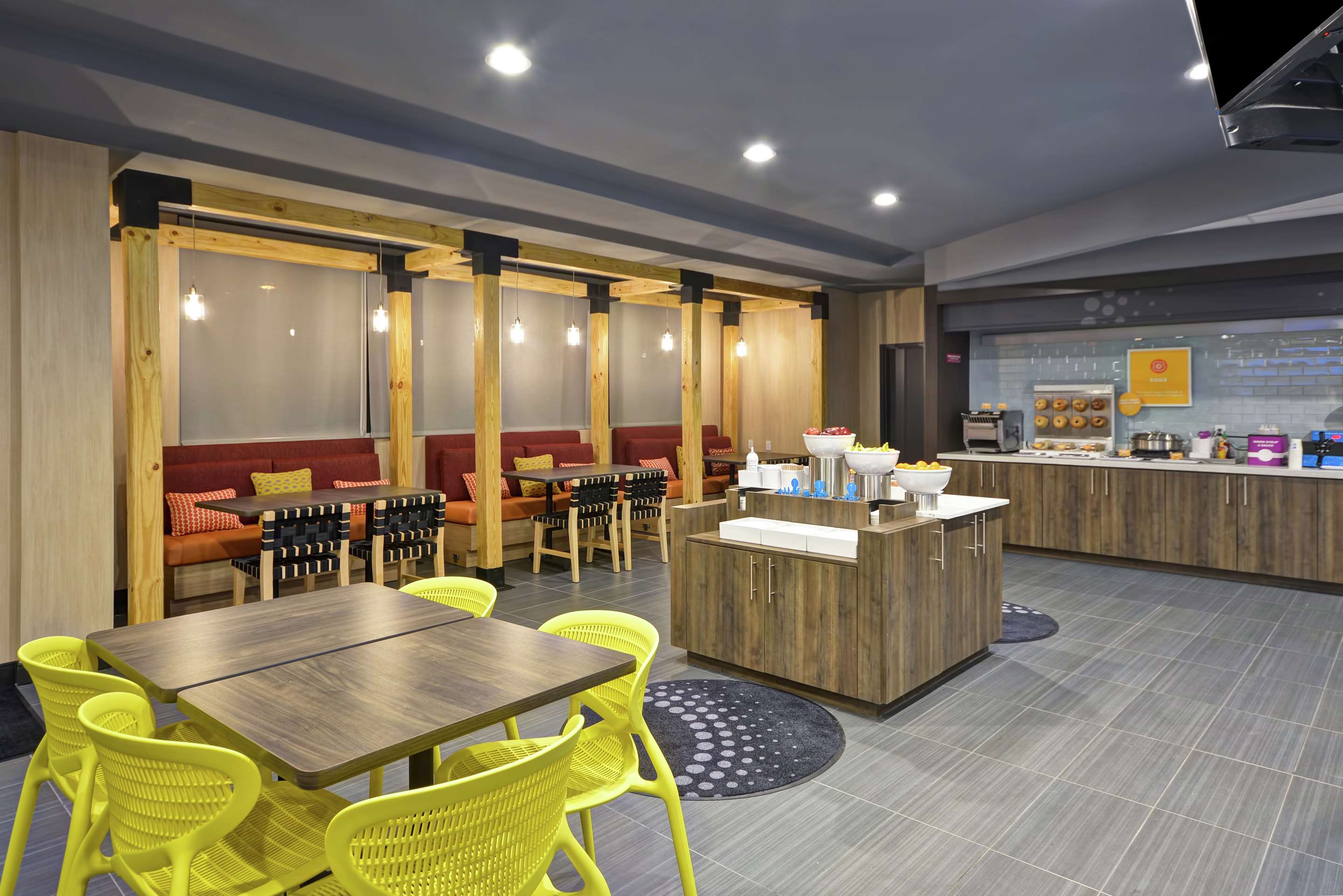 Lobby | Tru by Hilton Corpus Christi South Padre Island Dr