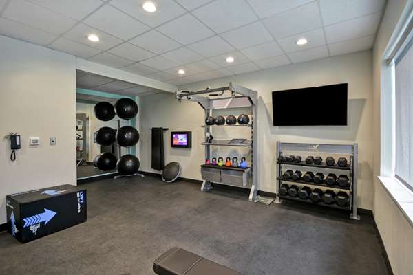 Fitness/ Exercise Room - Tru by Hilton Hotel Corpus Christi
