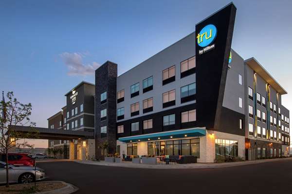 Exterior view - Tru by Hilton Hotel Airport Denver