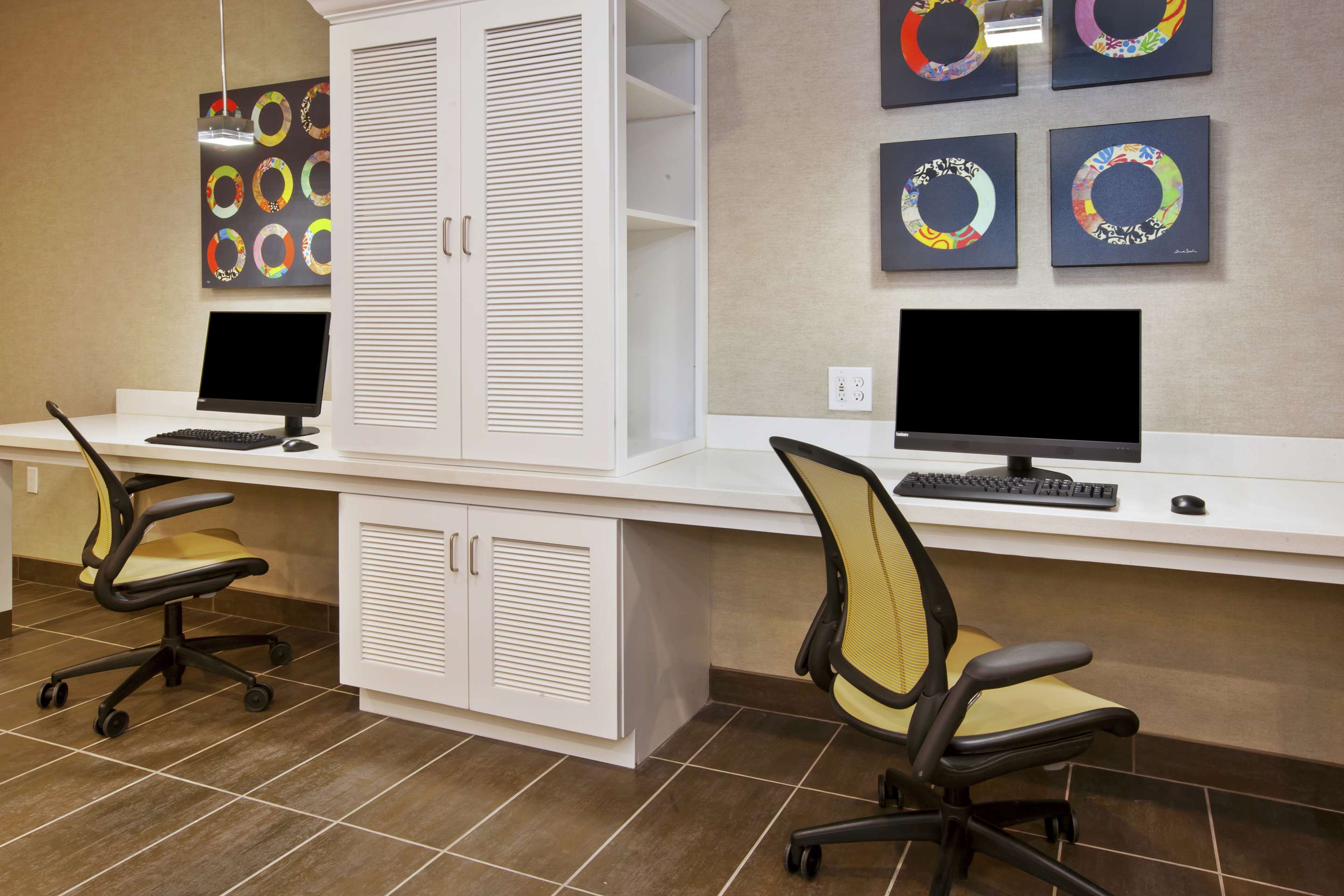 Business Center | Home2 Suites By Hilton West Bloomfield Detroit