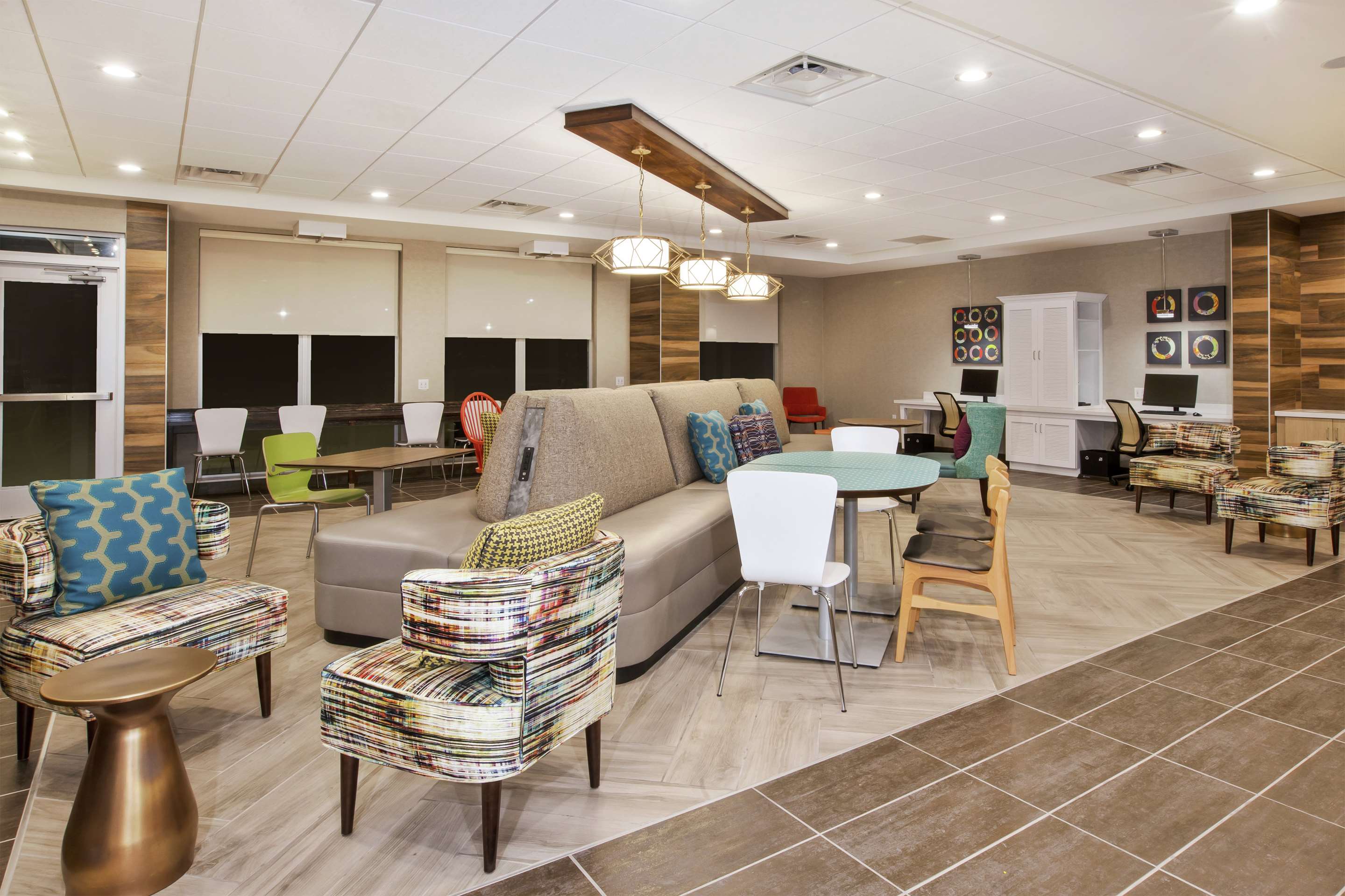 Lobby | Home2 Suites By Hilton West Bloomfield Detroit
