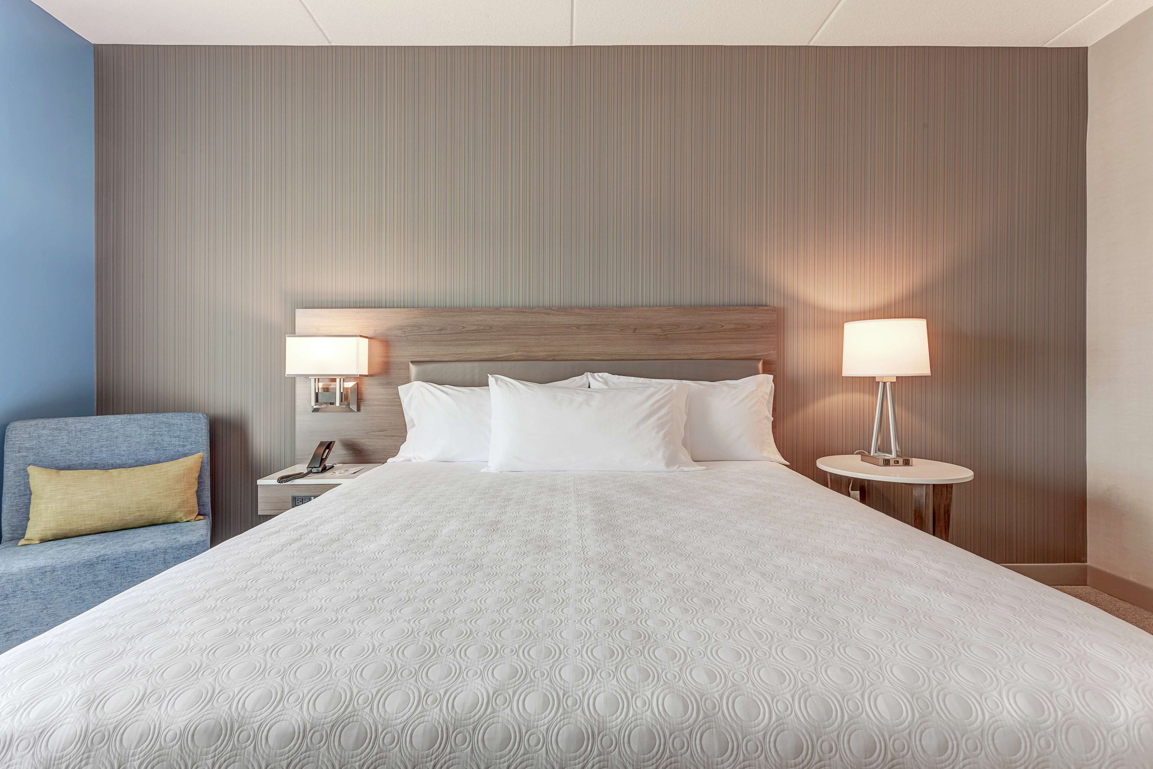 Home2 Suites by Hilton Toronto Brampton Room Type - 1 KING 1BDRM SUITE NONSMOK