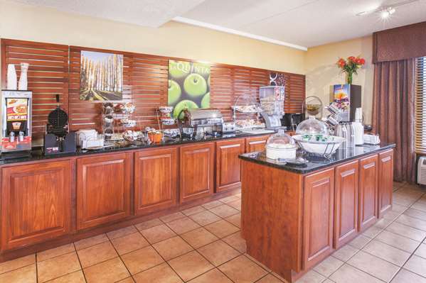  - Baymont Inn & Suites Canton