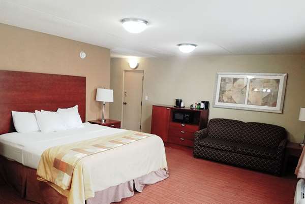  - Baymont Inn & Suites Canton