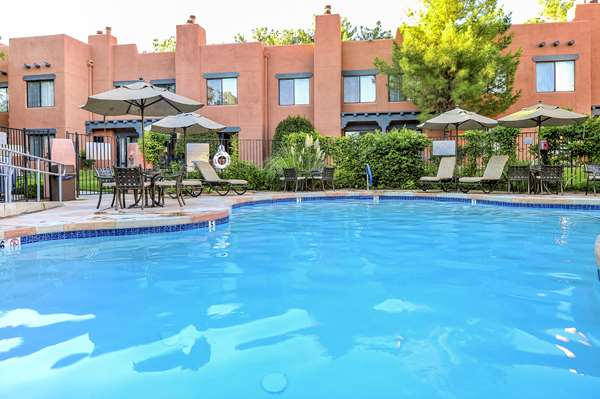 Pool - Bell Rock Inn Village of Oak Creek