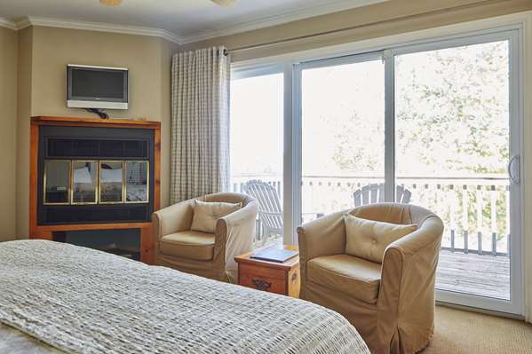  - Sir Sams Inn & Spa Eagle Lake