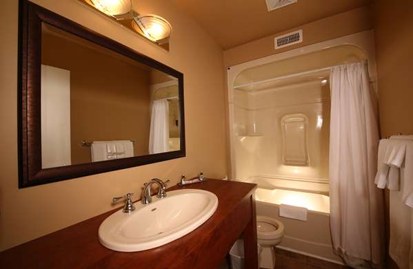  - Sir Sams Inn & Spa Eagle Lake