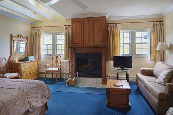  - Sir Sams Inn & Spa Eagle Lake