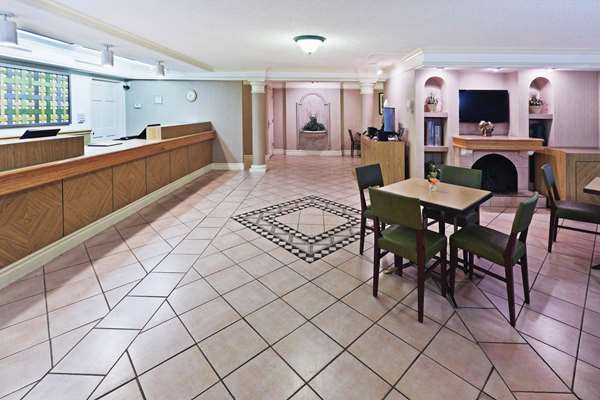  - Travelodge Tuscaloosa - I-20 & I-59, Exit 73