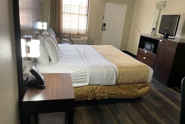  - Travelodge Tuscaloosa - I-20 & I-59, Exit 73