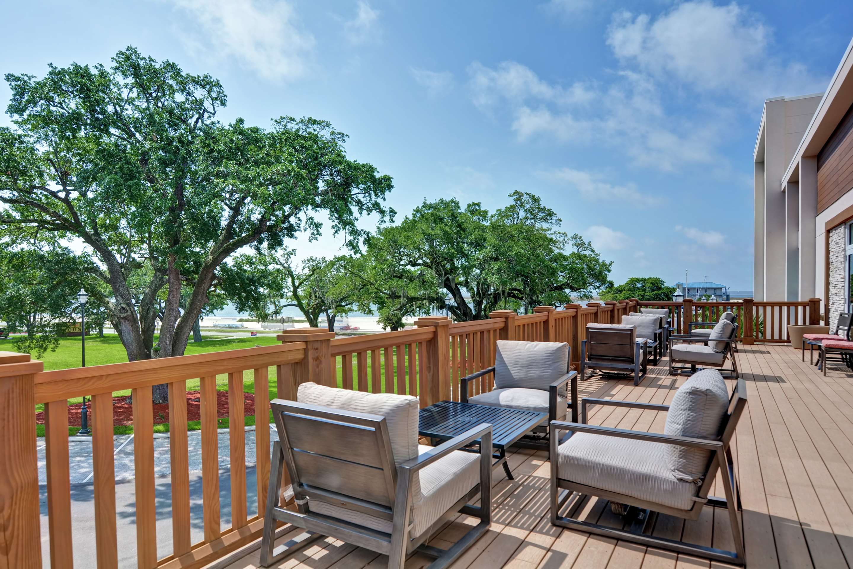 Exterior | Hilton Garden Inn Biloxi