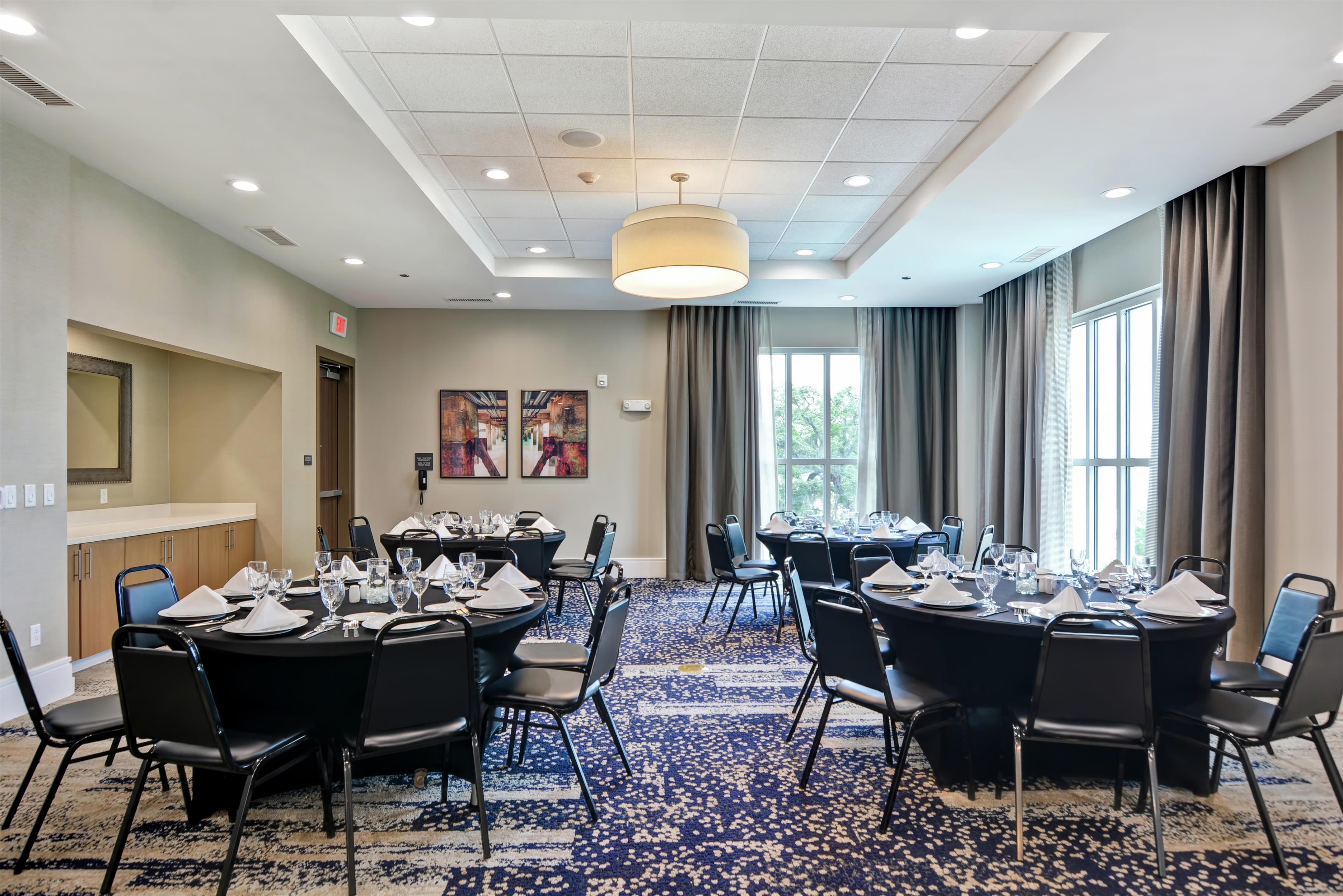 Restaurant | Hilton Garden Inn Biloxi