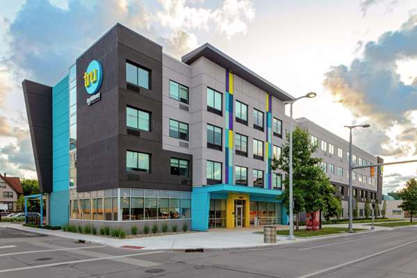 Exterior view - Tru by Hilton Hotel Cleveland Clinic