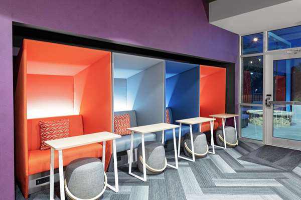  - Tru by Hilton Hotel Cleveland Clinic