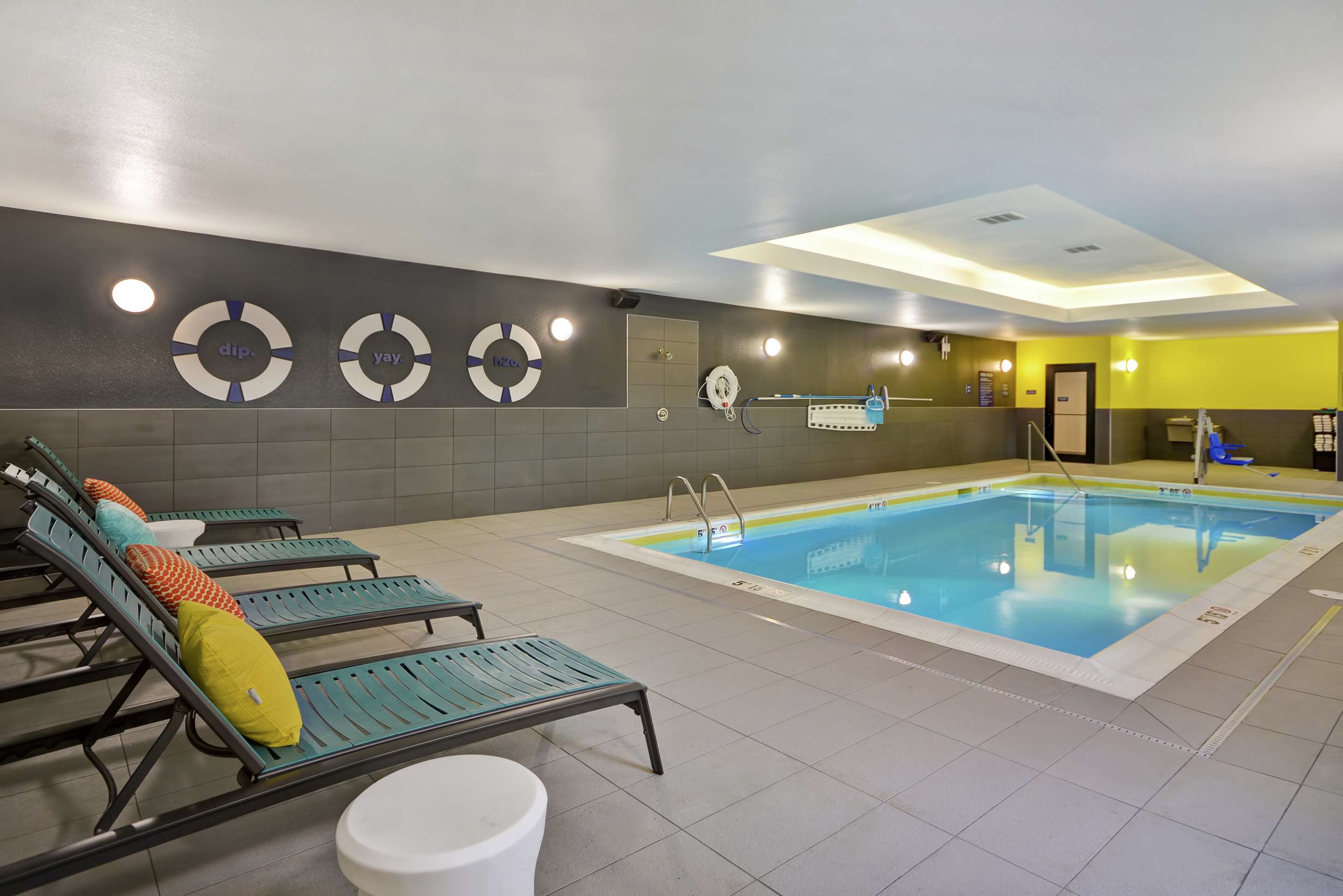 Pool | Tru By Hilton Mason King's Island