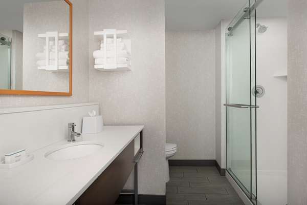  - Hampton Inn & Suites Rapid City - I-90, Exit 59