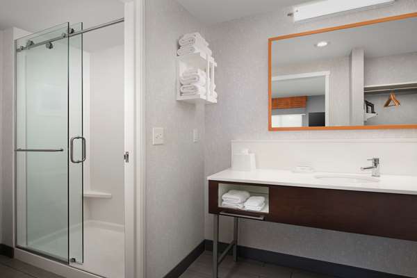  - Hampton Inn & Suites Rapid City - I-90, Exit 59