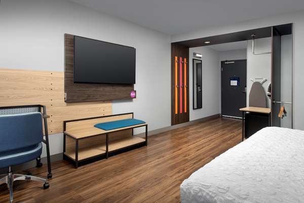  - Tru by Hilton Hotel Rapid City - I-90, Exit 59