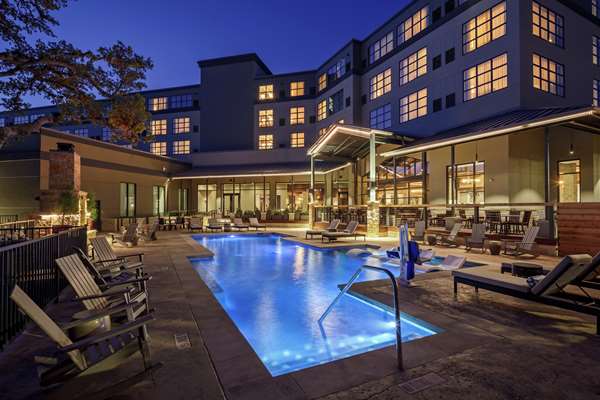 Pool - Bevy Hotel Boerne - I-10, Exit 540