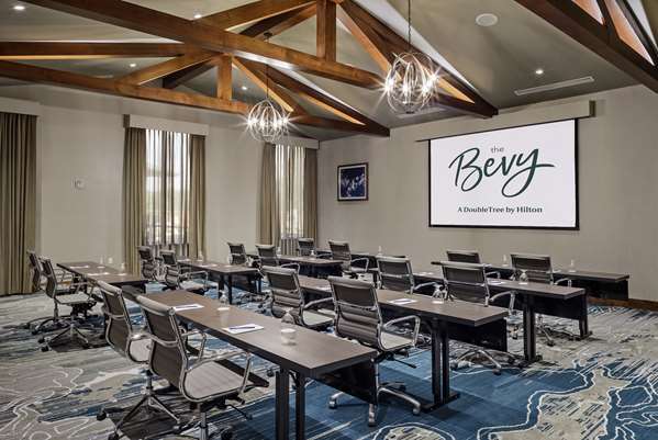  - Bevy Hotel Boerne - I-10, Exit 540