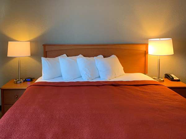  - Studio 6 Extended Stay Hotel Lincoln Airport - I-80, Exit 399