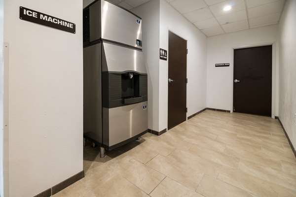  - Studio 6 Extended Stay Hotel Corpus Christi