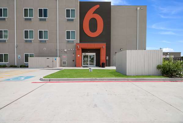 Exterior view - Studio 6 Extended Stay Hotel Corpus Christi