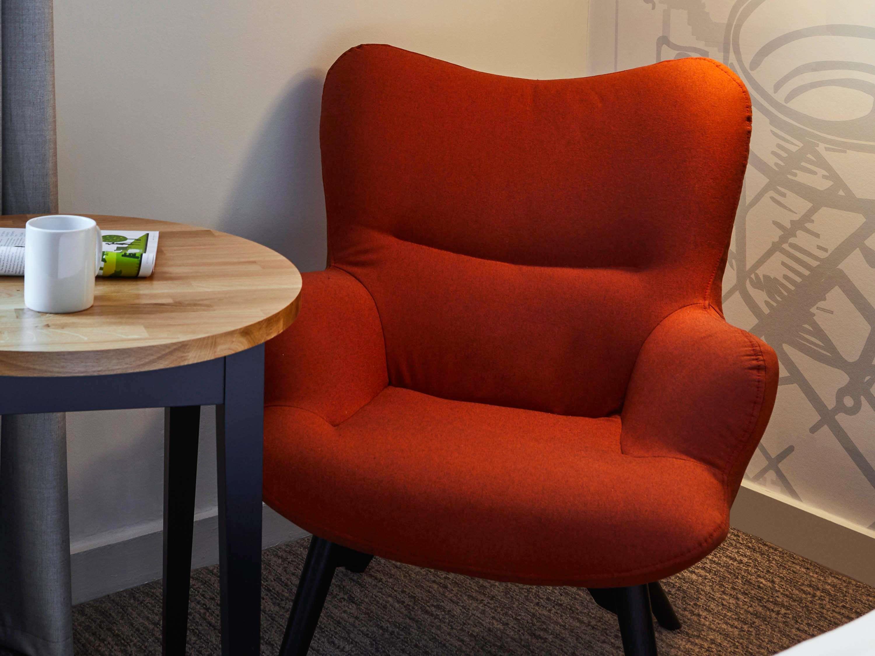 Mercure Birmingham West Hotel Room Type - Standard Room - 2 single beds