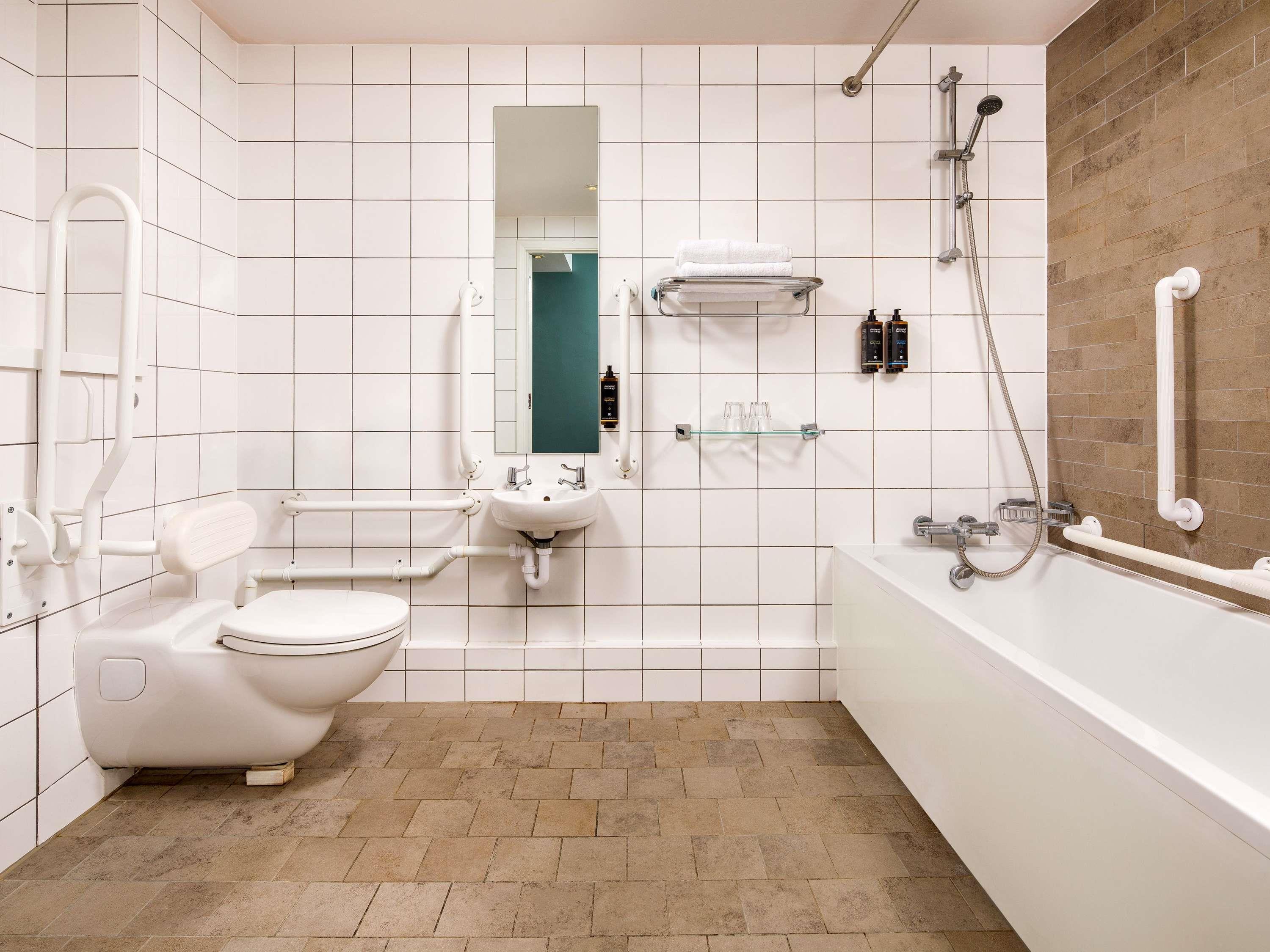 Mercure Telford Centre Hotel - Tap to explore photos