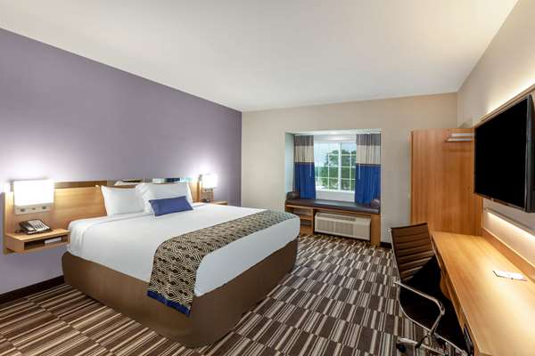  - Microtel Inn & Suites by Wyndham College Station