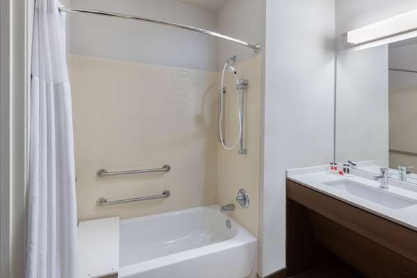  - Microtel Inn & Suites by Wyndham College Station