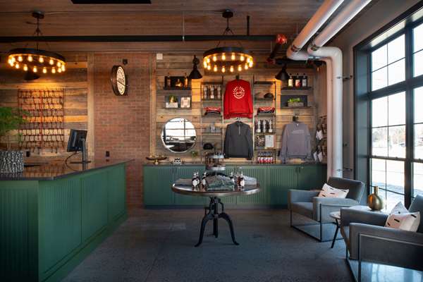  - Cantilever Hotel Ranier