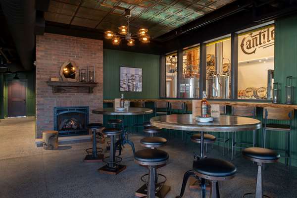 Restaurant - Cantilever Hotel Ranier