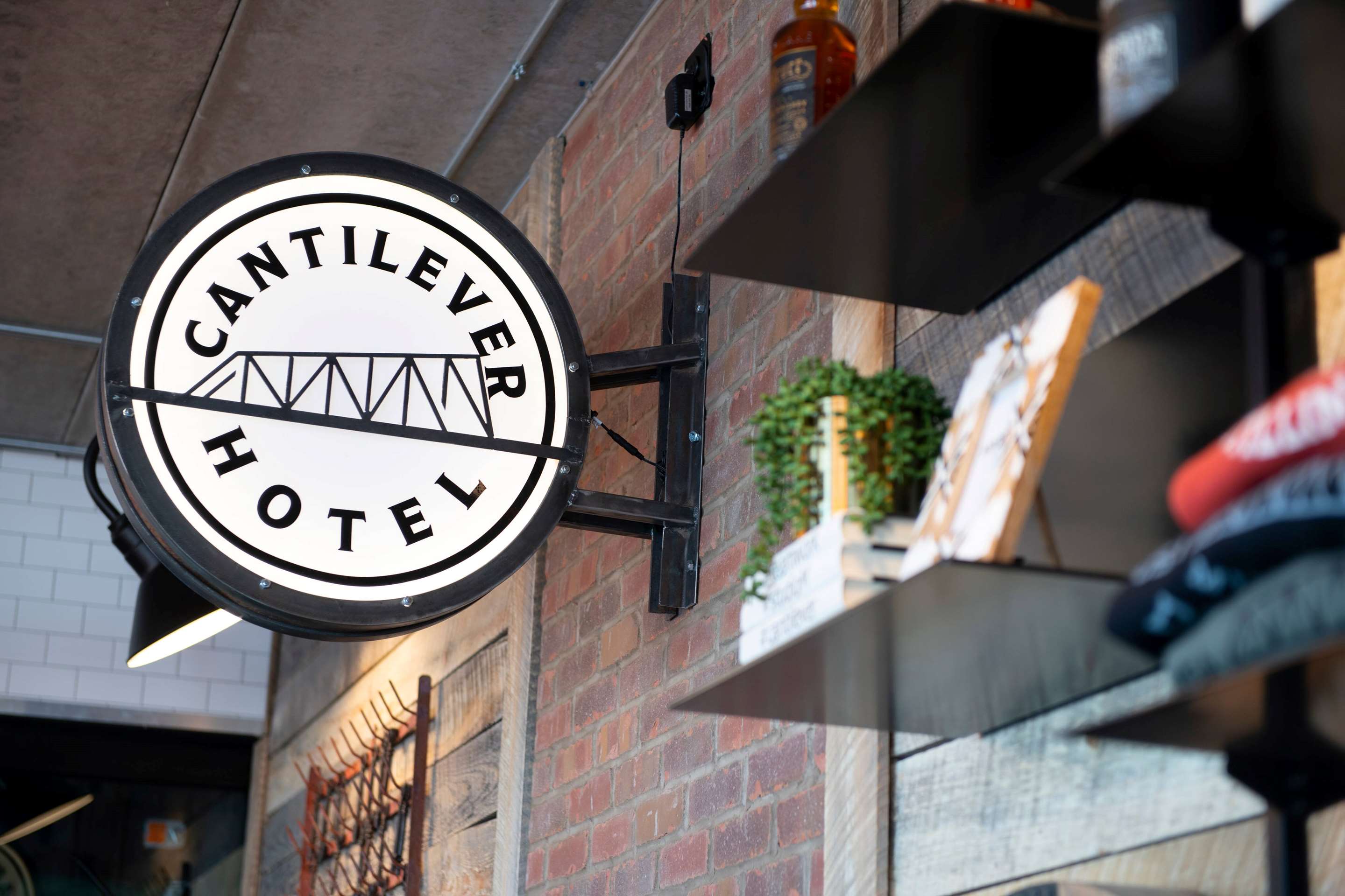 Lobby | Cantilever Hotel, Trademark Collection by Wyndham