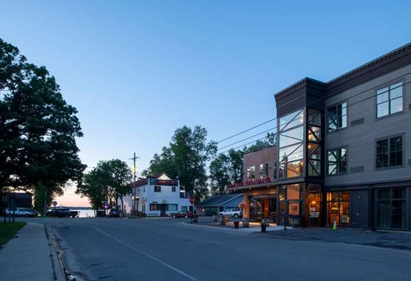 Exterior view - Cantilever Hotel Ranier