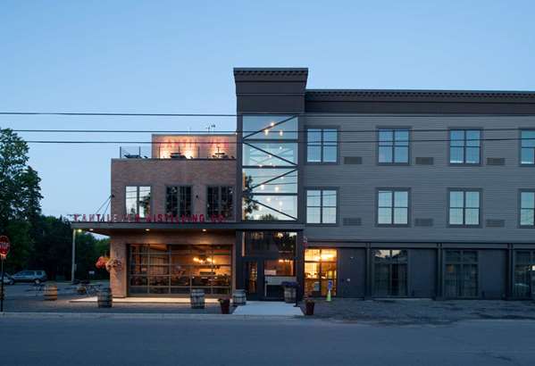 Exterior view - Cantilever Hotel Ranier