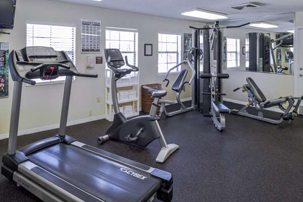 Fitness/ Exercise Room - Polynesian Isles Resort Kissimmee